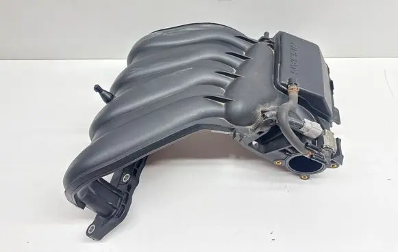 Nissan Juke I F15 Intake manifold 