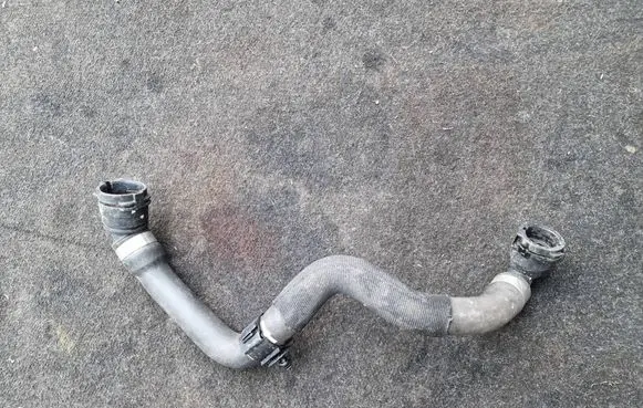 BMW X5 G05 Engine coolant pipe/hose 9894789