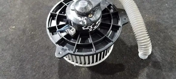 Mazda 323 F Heater fan/blower