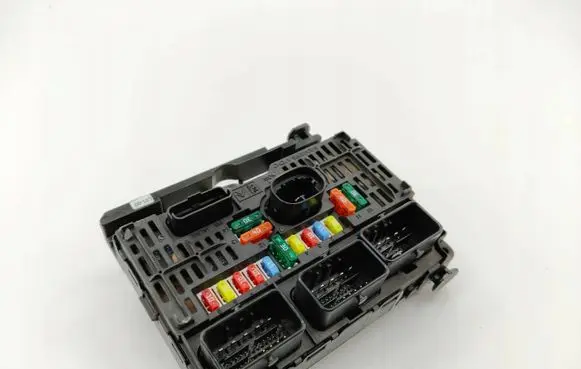 Peugeot 407 Comfort/convenience module 9661682580