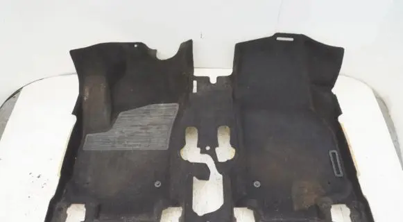Opel Zafira B Front floor carpet liner 13132162