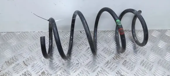 Toyota Auris 150 Front coil spring