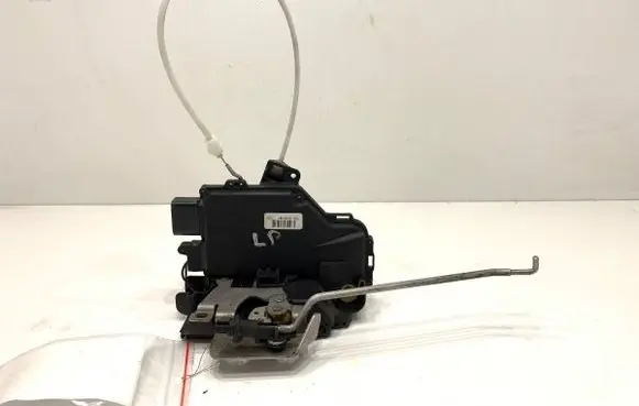 Audi A4 S4 B6 8E 8H Front door lock 4B1837015G