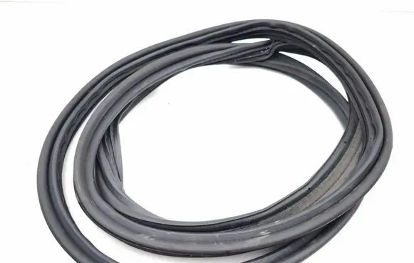 Toyota C-HR I Trunk rubber seal (body) 