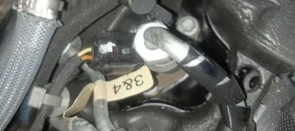 Jaguar XJ X351 Fuel injector 0445116013 9X2Q-9K546-DB