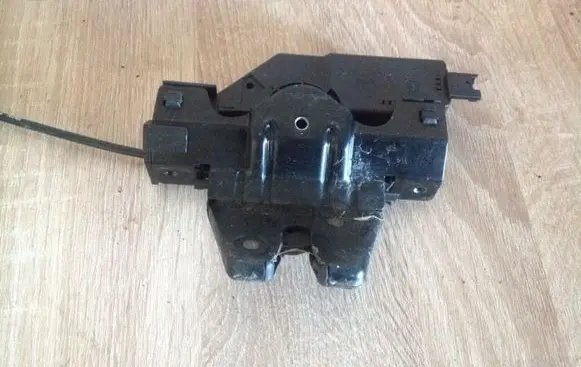 BMW 5 E60 E61 Tailgate/trunk/boot lock/catch/latch