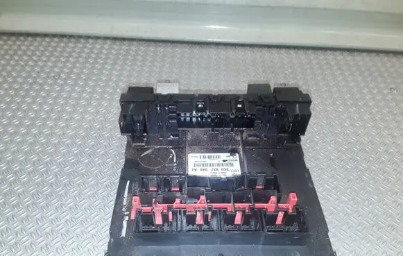 Volkswagen Golf V Comfort/convenience module 3C0937049AJ