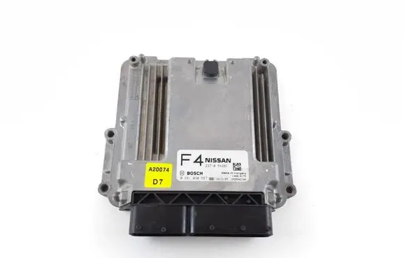 Nissan Navara D40 Engine control unit/module 237105X28C 0281030557 14090175
