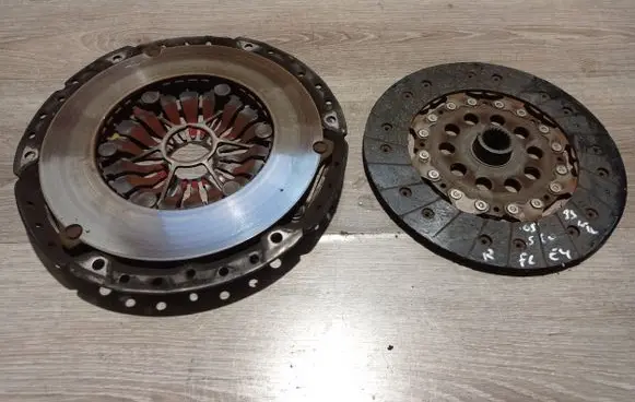 Volvo S60 Clutch set kit 31112093 4N517550GB