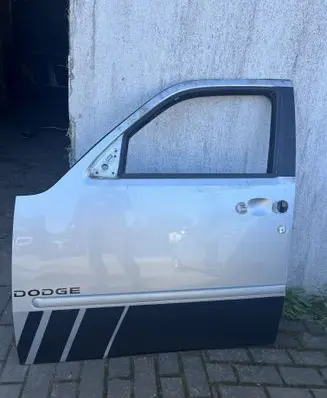Dodge Nitro Front door