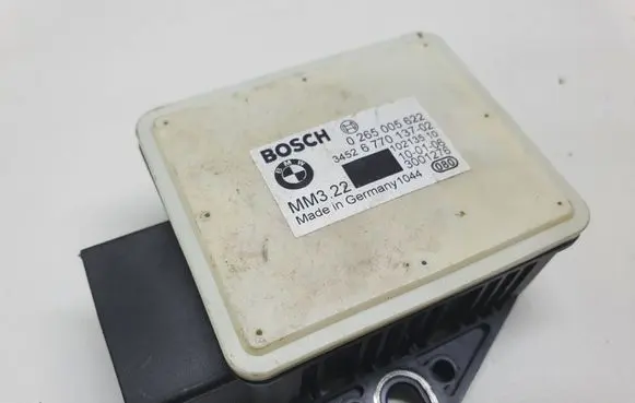 BMW 5 E60 E61 ESP acceleration yaw rate sensor 6770137 34526770137 0265005622
