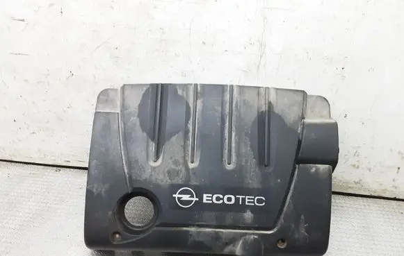 Opel Zafira B Engine cover (trim) 315829598