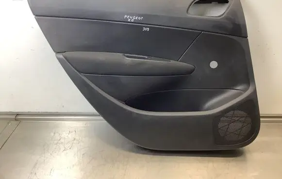 Peugeot 308 Rear door card panel trim 9680754977 M38565