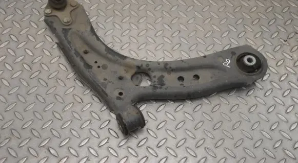 Volkswagen Golf VIII Front lower control arm/wishbone 5WA407152