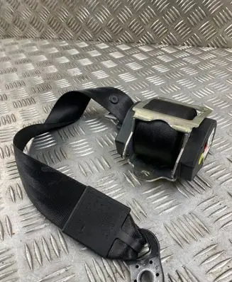 Audi Q7 4L Rear seatbelt 4L0857805J