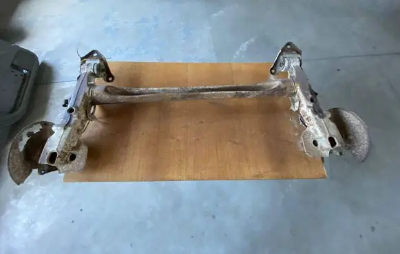 Opel Meriva A Rear axle beam 