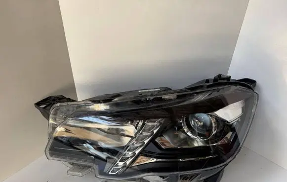 Peugeot Rifter Headlight/headlamp 9816827280