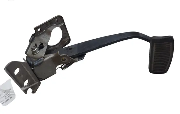 Hyundai Santa Fe Brake pedal 3282527070