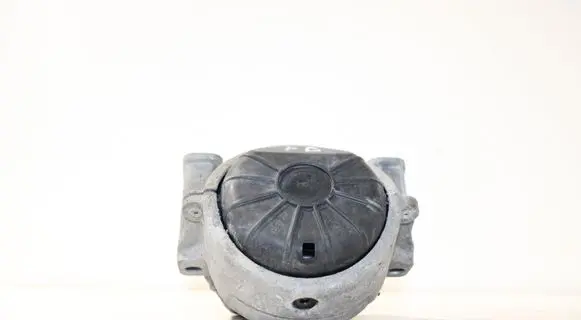Engine mount bracket