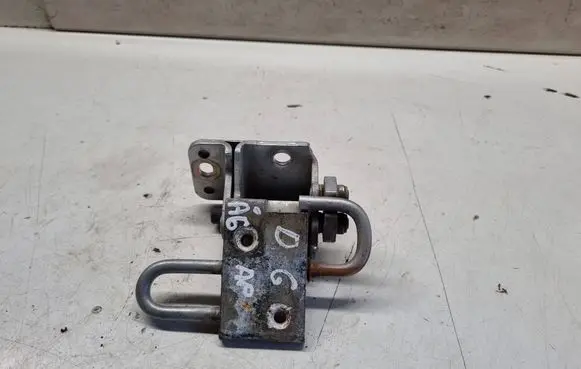 Audi A6 S6 C6 4F Rear door lower hinge 8E0833412