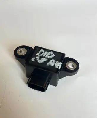 Mitsubishi Pajero ESP acceleration yaw rate sensor MN116715 EWTS53AA 6Z22001