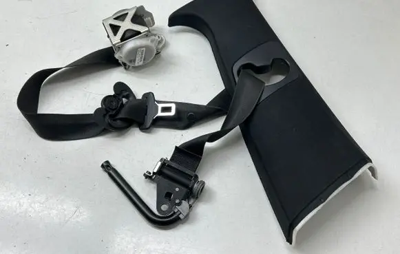 BMW X5 E70 Front seatbelt 608532600B 07B0651P02647 305537999001AB