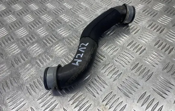Mercedes-Benz E W212 Engine coolant pipe/hose A2125018282