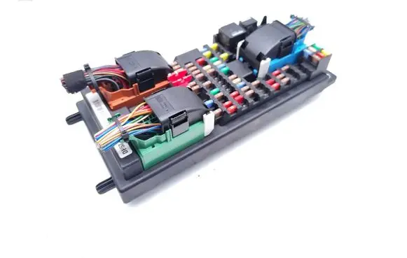 Land Rover Freelander 2 - LR2 Fuse module DH5214F041AD