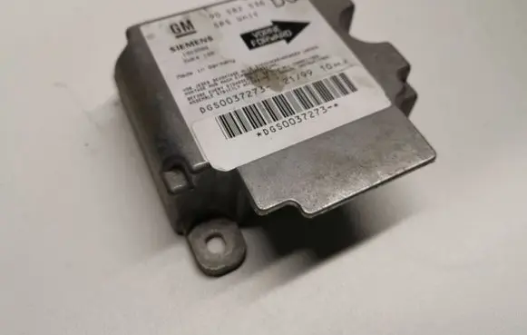 Opel Zafira A Airbag control unit/module 90582536DG 1923594