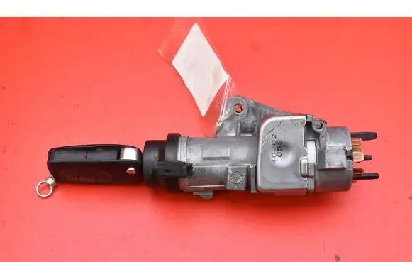 Audi A4 S4 B6 8E 8H Ignition lock 4B0985851G