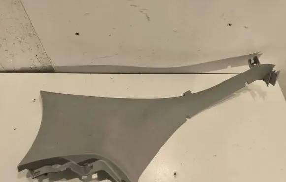 Opel Insignia A (D)pillar trim (top) 13221268