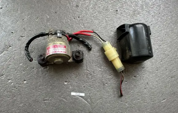 Toyota Land Cruiser (FJ60) Other relay 2861057050