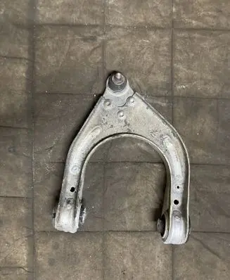 Mercedes-Benz E W211 Front upper control arm/wishbone 