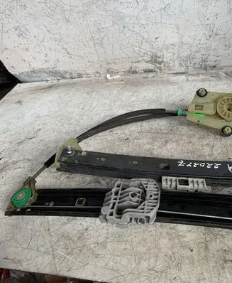 Audi Q7 4L Rear window lifting mechanism without motor