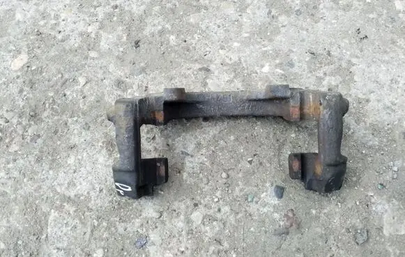 Mercedes-Benz E W210 Front Brake Caliper Pad/Carrier 