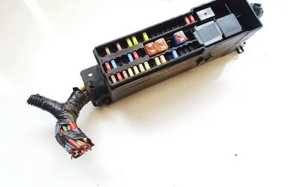 Ford C-MAX II Fuse box set AV6T14K131AB
