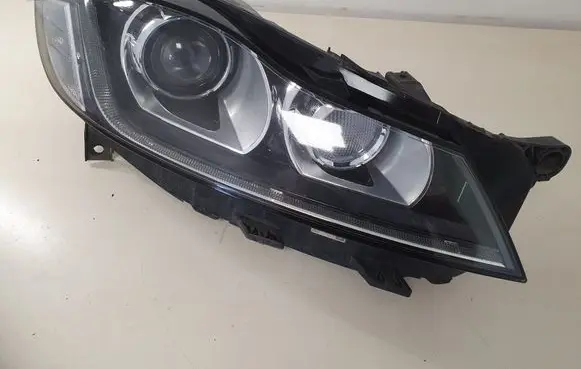 Jaguar F-Pace Headlight/headlamp GX6313W029DJ
