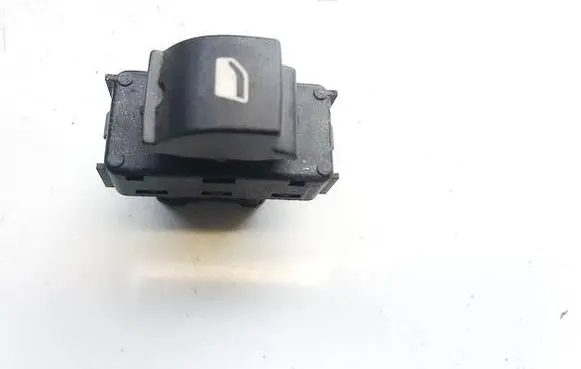 Citroen DS3 Electric window control switch 96657987zd