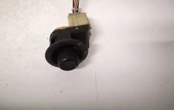 Chrysler Sebring (ST-22 - JR) Wing mirror switch 56040694AD