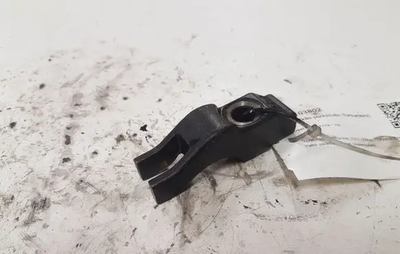 Opel Astra J Fuel Injector clamp holder