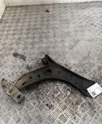 Volkswagen Jetta V Front lower control arm/wishbone