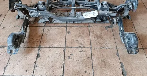 Volkswagen Jetta VI Rear axle beam 1K0511305CS