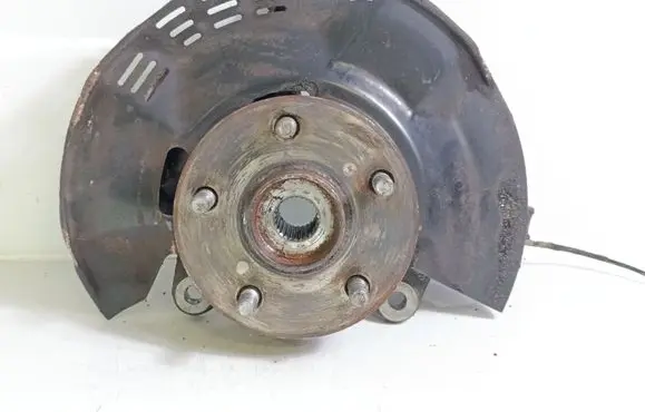 Toyota C-HR I Front wheel hub spindle knuckle 8484S