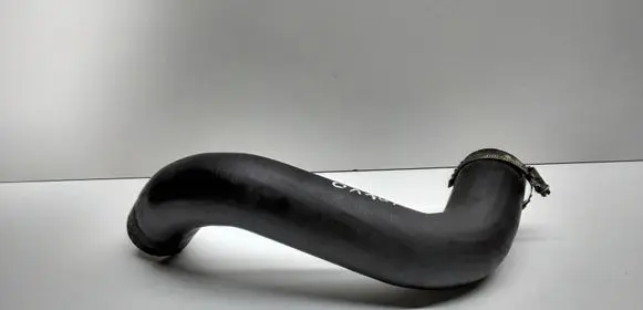 Volvo V50 Intercooler hose/pipe