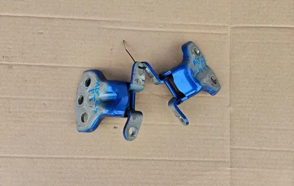 MG ZS Rear door hinge set 
