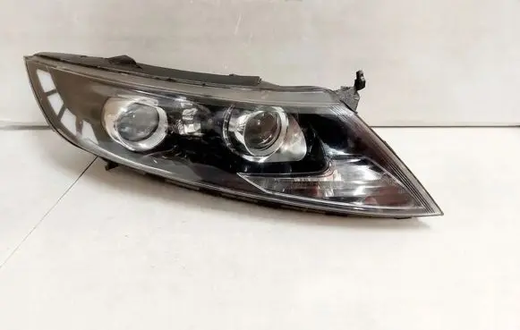 KIA Optima Headlight/headlamp 92102-2T431
