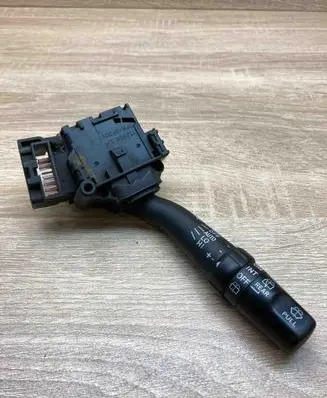 Toyota Avensis T250 Wiper control stalk 8465205170 173821