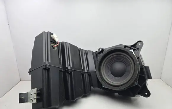 Lexus RX 450H Subwoofer speaker 8616048350