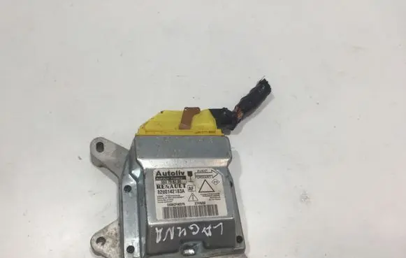 Renault Laguna II Airbag control unit/module 8200142183A