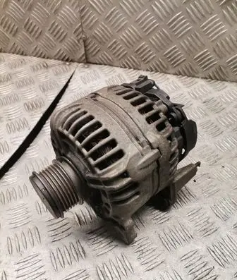 Skoda Roomster (5J) Generator/alternator 045903023A